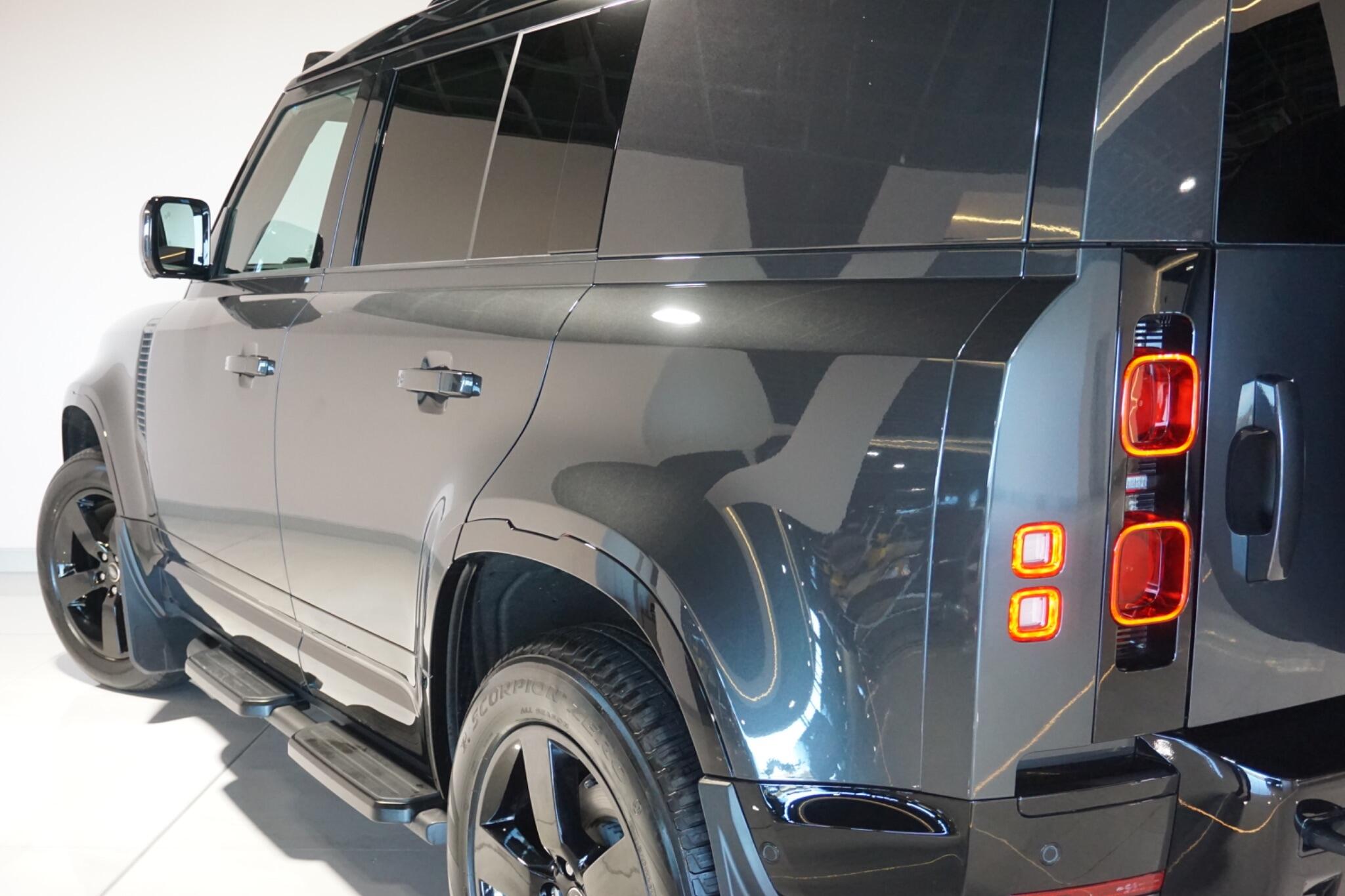 Land Rover Defender 110 3.0 D350 MHEV X-Dynamic HSE Hard Top SUV 5dr Diesel Auto 4WD MWB Euro 6 (s/s) (350 ps)